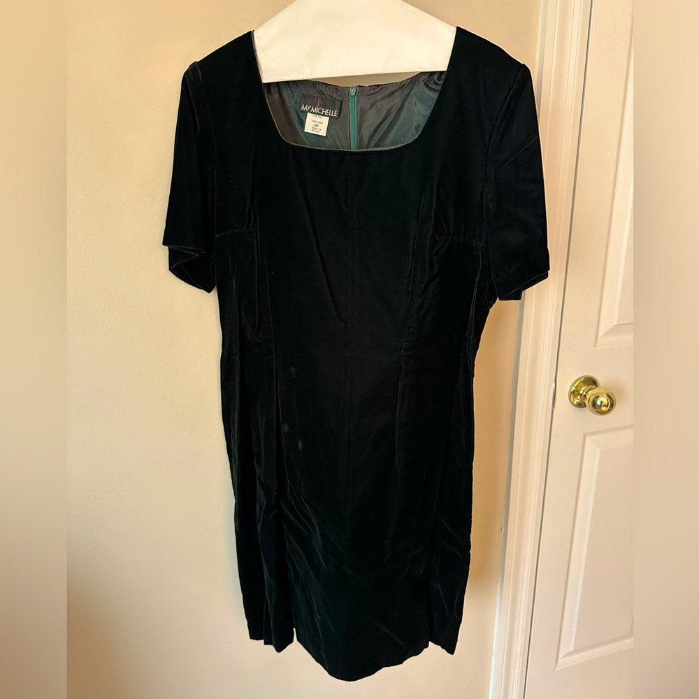 Emerald green velvet sheath dress with square neckline size 12P